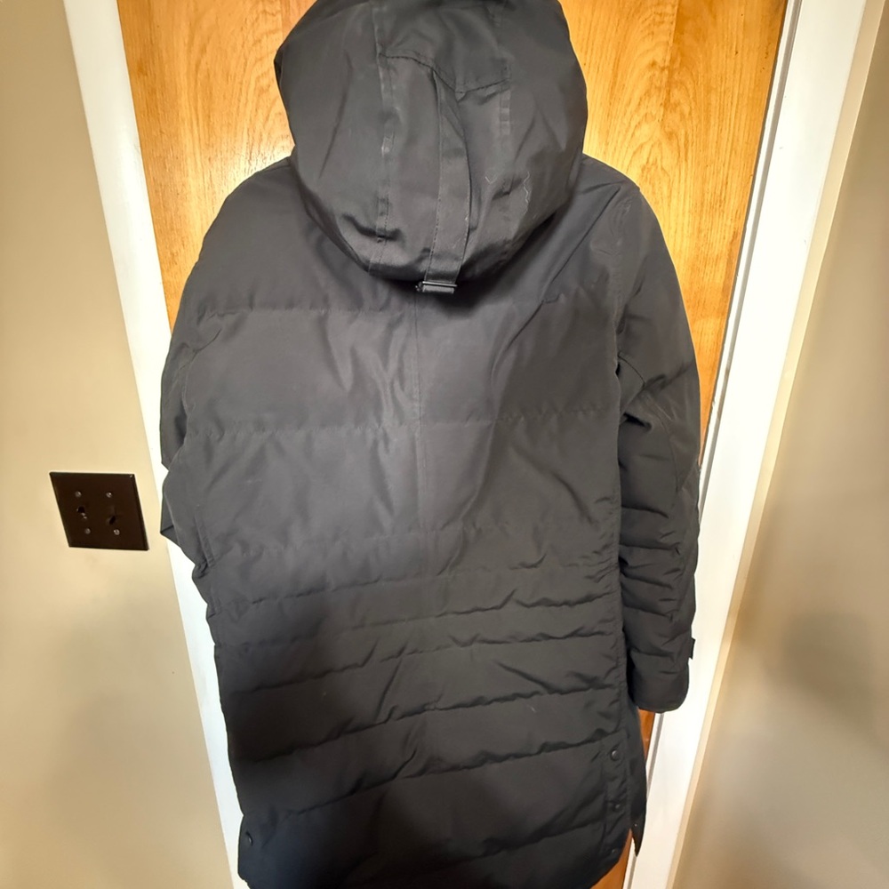 Canada Goose Women’s Lorette Parka - black label - Picture 2 of 10